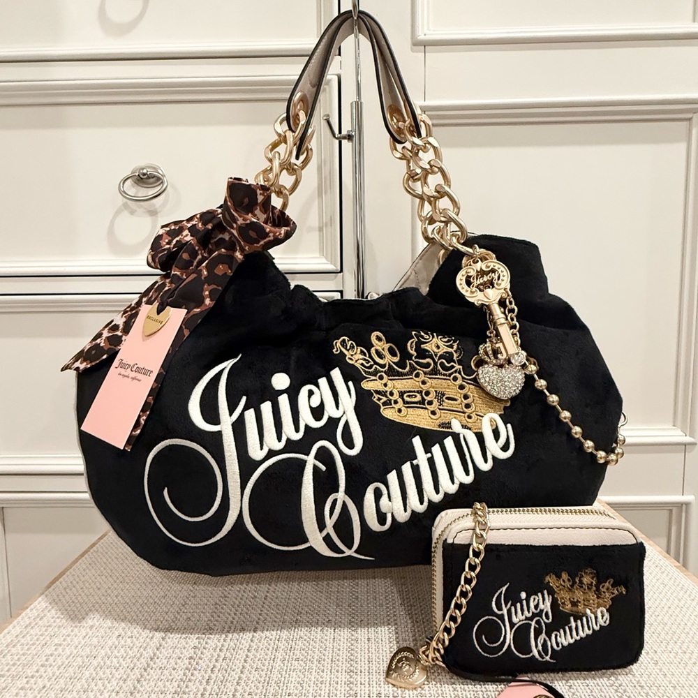 🗝️🖤 SOLD - Juicy Couture Key to Juicy Four Poster Licorice Bag & Wallet Set